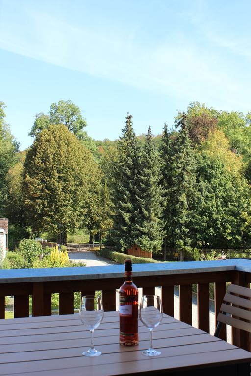 Ferienwohnung Auszeit Am Kurpark Bad Berka - Balkon - Ruhige Lage- Gratis Parkplatz & Wlan Стая снимка